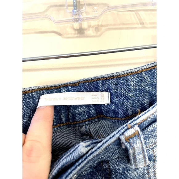 Zara Trafaluc Denimwear | Women's Distressed Medium Wash Jeans Size 2 - Picture 5 of 9
